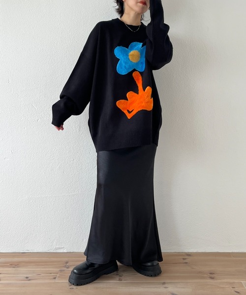 wee9s(ウィークス)の「over size FLOWER knit / オーバーサイズフラワーニット(ニット/セーター・レディース・ブラック・FREE)」の3枚目の写真