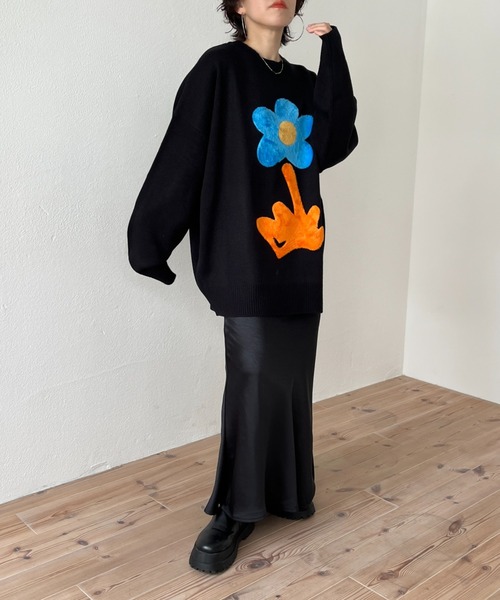 wee9s(ウィークス)の「over size FLOWER knit / オーバーサイズフラワーニット(ニット/セーター・レディース・ブラック・FREE)」の7枚目の写真