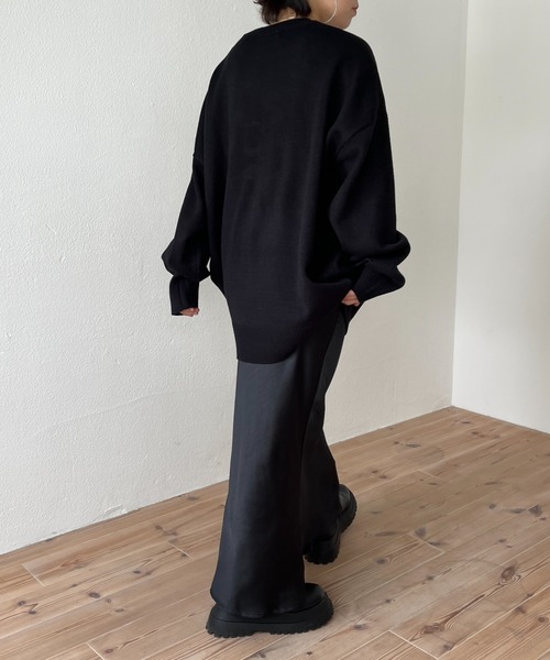 wee9s(ウィークス)の「over size FLOWER knit / オーバーサイズフラワーニット(ニット/セーター・レディース・ブラック・FREE)」の2枚目の写真