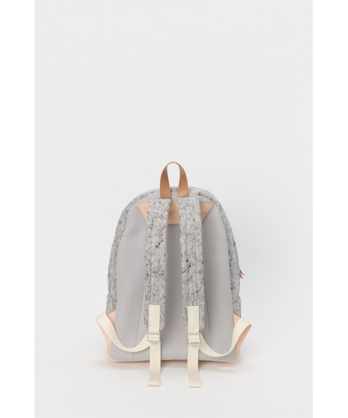 Hender Scheme(エンダースキーマ)の「Recycled felt) backpack(バックパック/リュック・メンズ・グレー系その他・FREE)」の3枚目の写真