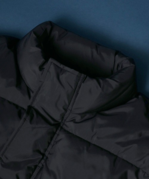 ANPAS（アンパス）の「Fly Front Oversized Eco Down Vest/比翼仕立て オーバーサイズ エコダウンベスト（ダウンベスト・メンズ・チャコールグレー/ブラック/カーキ・M/L）」の16枚目の写真