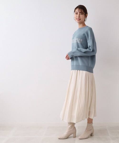 SHOO・LA・RUE（シューラルー）の「◆スウェットライクロゴニット（ニット/セーター・レディース・オフホワイト/ライトブルー/ブラック・00）」の4枚目の写真