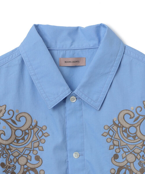 BEAMS LIGHTS（ビームスライツ）の「BEAMS LIGHTS / フラワー刺繍シャツ（シャツ/ブラウス・メンズ・サックスブルー/ホワイト・MEDIUM/LARGE/SMALL）」の4枚目の写真