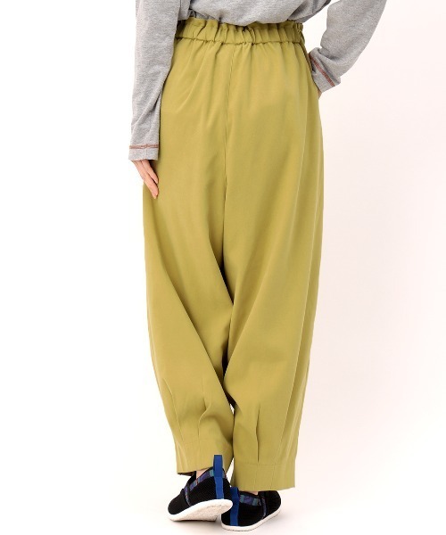 チチカカ（チチカカ）の「ピーチスキンエッグタックパンツ【大きいサイズ】（その他パンツ・レディース・ブルー/ブラック/ライトグリーン・3L）」の12枚目の写真