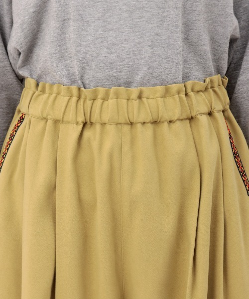 チチカカ（チチカカ）の「ピーチスキンエッグタックパンツ【大きいサイズ】（その他パンツ・レディース・ブルー/ブラック/ライトグリーン・3L）」の13枚目の写真