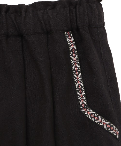 チチカカ（チチカカ）の「ピーチスキンエッグタックパンツ【大きいサイズ】（その他パンツ・レディース・ブルー/ブラック/ライトグリーン・3L）」の18枚目の写真