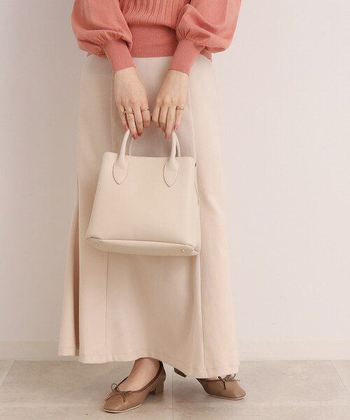 SHOO・LA・RUE（シューラルー）の「◆【2WAY】ふわっと軽い3層トートバッグ（トートバッグ・レディース・グレー/アイボリー/ブラック・00）」の19枚目の写真