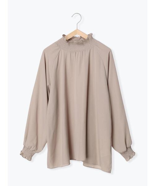 Samansa Mos2 blue（サマンサモスモスブルー）の「シャーリングブラウス（シャツ/ブラウス・レディース・ブラック/オフホワイト/ベージュ・ﾌﾘ-）」の4枚目の写真