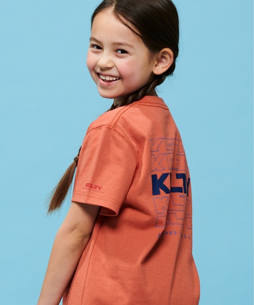KELTY（ケルティ）の「キッズ　バックタイポロゴプリントTシャツ（速乾）（Tシャツ/カットソー・キッズ・オレンジ/ホワイト/ベージュ/イエロー/ブラック/ブルー・S/M/L）」の9枚目の写真