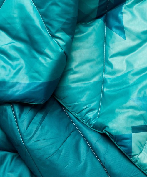 Rumpl（ランプル）の「【RUMPL/ランプル】ORIGINAL PUFFY GEO BLUE ブランケット アウトドア（ブランケット