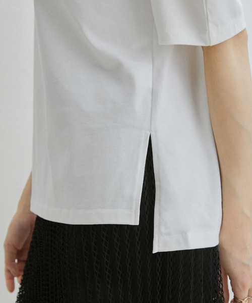 SALON adam et rope'（サロン アダム エ ロペ）の「[ご好評につき新色追加！]【UVケア・接触冷感】カーブスリーブクルーネックTシャツ（Tシャツ/カットソー・レディース・ホワイト/ブラック/グレー/グリーン・FREE）」の6枚目の写真