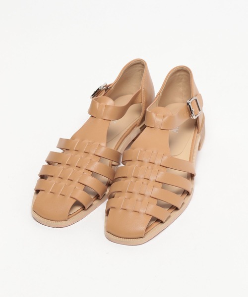 Andemiu（アンデミュウ）の「【SサイズWEB限定】グルカフラットサンダル191465（サンダル・レディース・オフホワイト/ブラック/ベージュ・SMALL/MEDIUM/LARGE）」の19枚目の写真