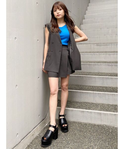 MURUA（ムルーア）の「ラップキュロット【セットアップ着用可能】（スラックス・レディース・ブルー/ブラック/ベージュ/ダークグレー・1/2）」の20枚目の写真