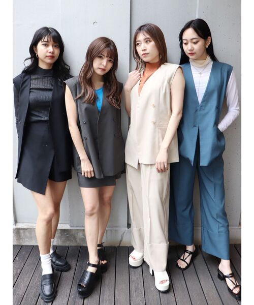 MURUA（ムルーア）の「ラップキュロット【セットアップ着用可能】（スラックス・レディース・ブルー/ブラック/ベージュ/ダークグレー・1/2）」の12枚目の写真