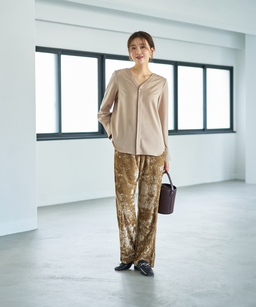 STYLE DELI(スタイルデリ)の「ケープ付き2WAYブラウス(シャツ/ブラウス・レディース・モカ/ライトベージュ・MEDIUM)」の14枚目の写真