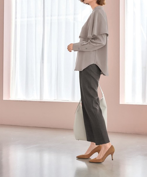 STYLE DELI(スタイルデリ)の「ケープ付き2WAYブラウス(シャツ/ブラウス・レディース・モカ/ライトベージュ・MEDIUM)」の17枚目の写真