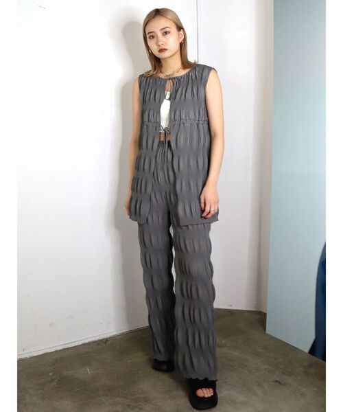 EMODA(エモダ)の「シャーリングリラックスパンツ(その他パンツ・レディース・ブラック/グレー/ブルー/アイボリー・FREE)」の14枚目の写真