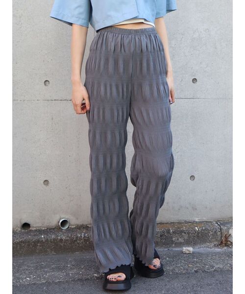 EMODA(エモダ)の「シャーリングリラックスパンツ(その他パンツ・レディース・ブラック/グレー/ブルー/アイボリー・FREE)」の12枚目の写真