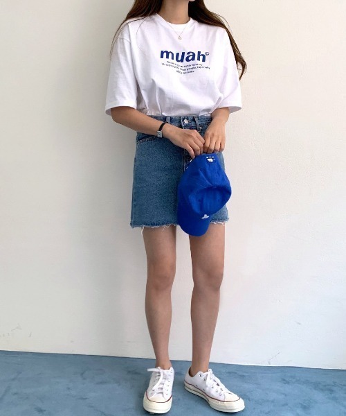 muahmuah（ムーアムーア）の「A'GEM/9 × .kom『muah muah/ムーアムーア』 GRAPHIC STANDARD T-SHIRT/スタンダード 半袖 カットソー（Tシャツ/カットソー・レディース・ホワイト/ブラック/ブルー・FREE）」の7枚目の写真