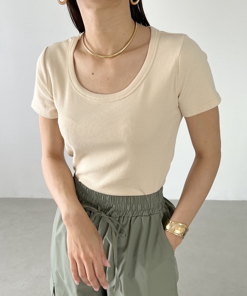 MYMOOD.(マイムード)の「ワイドネック コンパクト リブTシャツ(Tシャツ/カットソー・レディース・ホワイト/ブラック/サックスブルー/ピンク/アイボリー/チャコールグレー・FREE)」の3枚目の写真