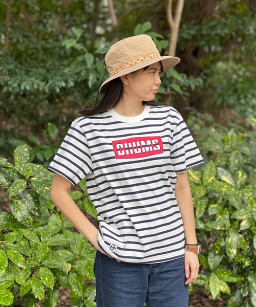 CHUMS(チャムス)の「【CHUMS】CHUMS Logo T-Shirt(Tシャツ/カットソー・メンズ・サックスブルー/ダークグリーン/ホワイト×ネイビー・LARGE/X-LARGE/MEDIUM)」の2枚目の写真