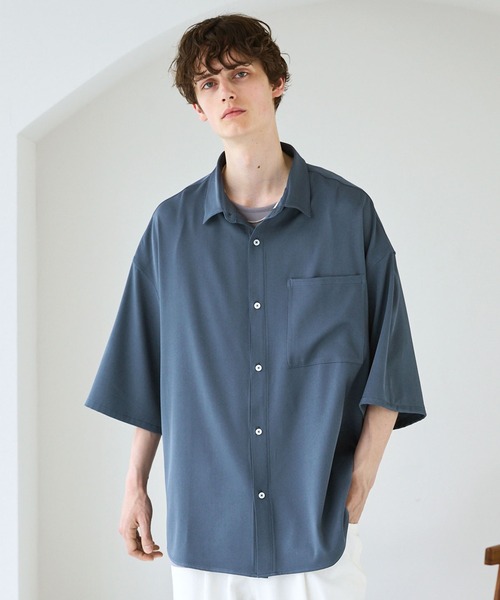 CTHY（シティ）の「ポリストレッチビッグポケットサイドスリットシャツ（シャツ/ブラウス・メンズ・ブラック/ブルー/チャコール/アイボリー/ライトグレー・L/M/XL/S）」の5枚目の写真