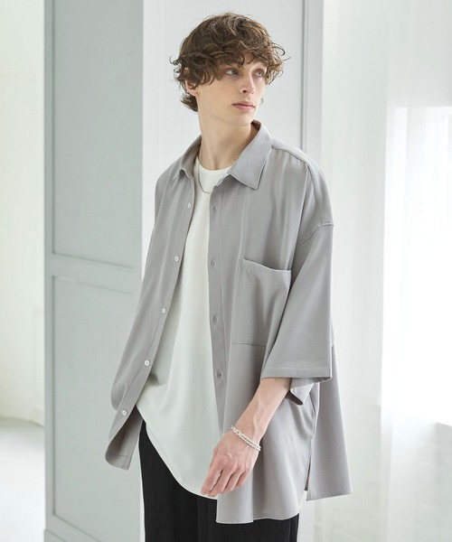 CTHY（シティ）の「ポリストレッチビッグポケットサイドスリットシャツ（シャツ/ブラウス・メンズ・ブラック/ブルー/チャコール/アイボリー/ライトグレー・L/M/XL/S）」の4枚目の写真