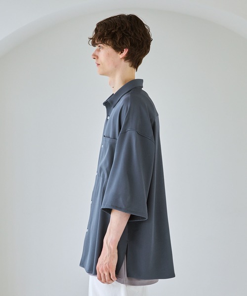 CTHY（シティ）の「ポリストレッチビッグポケットサイドスリットシャツ（シャツ/ブラウス・メンズ・ブラック/ブルー/チャコール/アイボリー/ライトグレー・L/M/XL/S）」の22枚目の写真