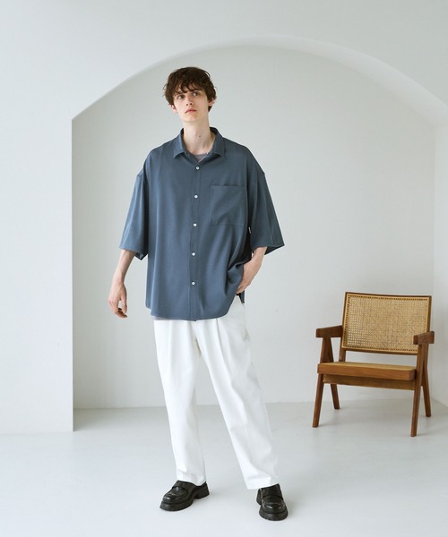 CTHY（シティ）の「ポリストレッチビッグポケットサイドスリットシャツ（シャツ/ブラウス・メンズ・ブラック/ブルー/チャコール/アイボリー/ライトグレー・L/M/XL/S）」の17枚目の写真