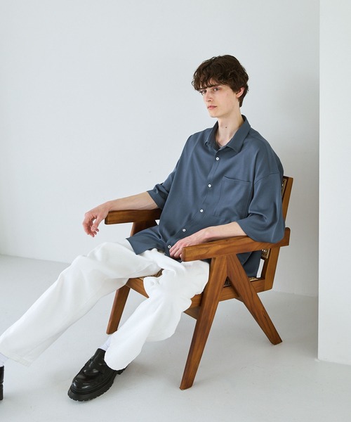 CTHY（シティ）の「ポリストレッチビッグポケットサイドスリットシャツ（シャツ/ブラウス・メンズ・ブラック/ブルー/チャコール/アイボリー/ライトグレー・L/M/XL/S）」の9枚目の写真