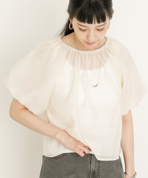 UR Lab.（アーバンリサーチラボ）の「ギャザーシアーブラウス（シャツ/ブラウス・レディース・グレー/ブラック/アイボリー・FREE）」の6枚目の写真