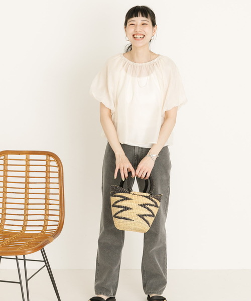 UR Lab.（アーバンリサーチラボ）の「ギャザーシアーブラウス（シャツ/ブラウス・レディース・グレー/ブラック/アイボリー・FREE）」の9枚目の写真