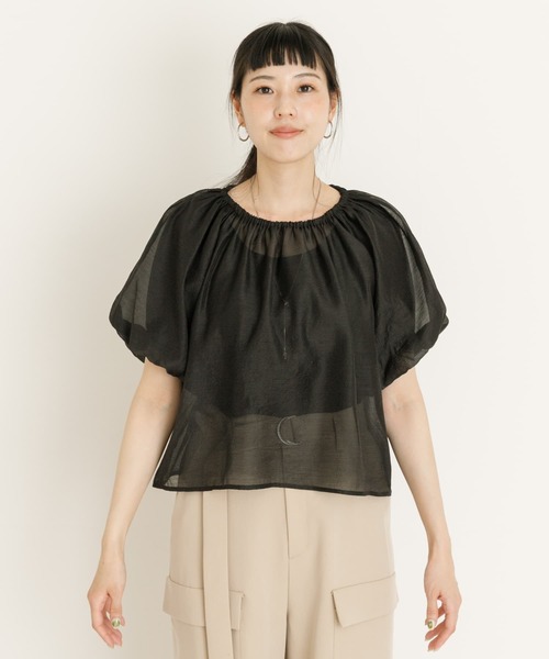 UR Lab.（アーバンリサーチラボ）の「ギャザーシアーブラウス（シャツ/ブラウス・レディース・グレー/ブラック/アイボリー・FREE）」の17枚目の写真