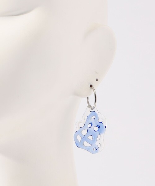 LEVENS(レヴェンス)の「LEVENS JEWELS SPONGE HOOPS ピアス(ピアス(両耳用)・レディース・ピンク系その他/ブルー系その他2・FREE)」の5枚目の写真
