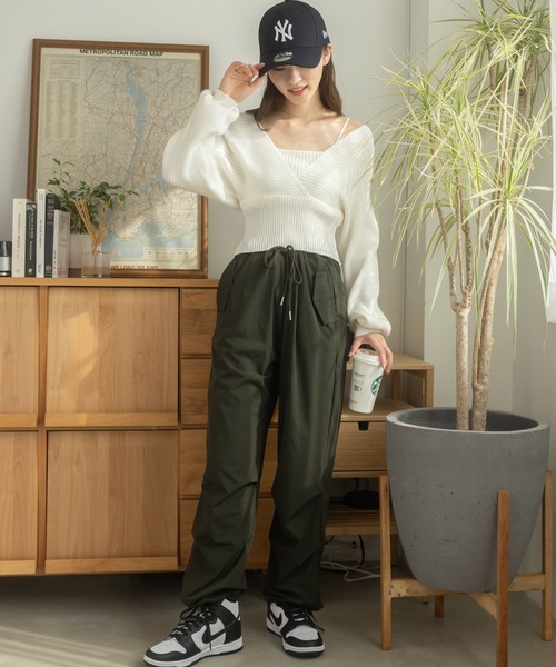 Ada.(エイダ)の「ストリート風 韓国ファッション リラックスイージーパラシュートパンツ(その他パンツ・レディース・カーキ/ブラック/ダークグレー・S/M)」の11枚目の写真