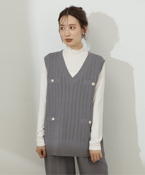 N.（N. Natural Beauty Basic）（エヌエヌナチュラルビューティーベーシック）の「◆ゴールドボタンケーブルジレ（ニット/セーター・レディース・ネイビー/グレー・MEDIUM）」の7枚目の写真