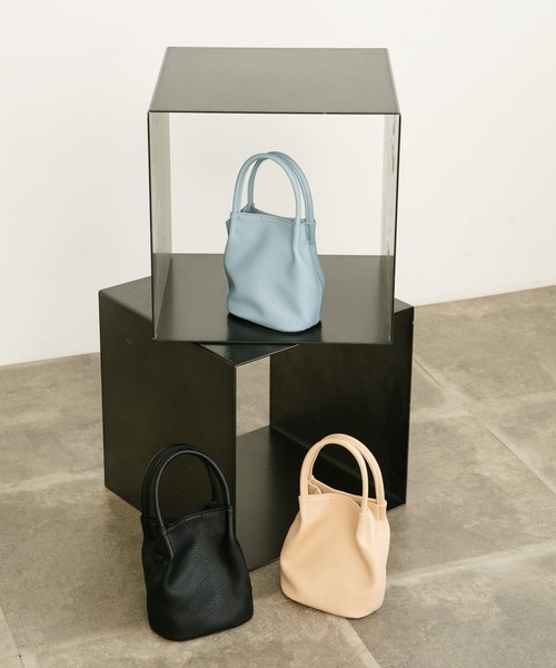 KBF（ケイビーエフ）の「ポーチ付きミニBAG（ハンドバッグ・レディース・ブルー/ブラック/ベージュ・ONE）」の10枚目の写真