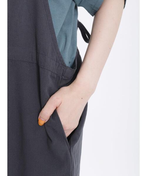 Samansa Mos2（サマンサ モスモス）の「柄アソートキャミサロペット（サロペット/オーバーオール・レディース・ブラック/ベージュ/チャコールグレー/グレー・F）」の8枚目の写真