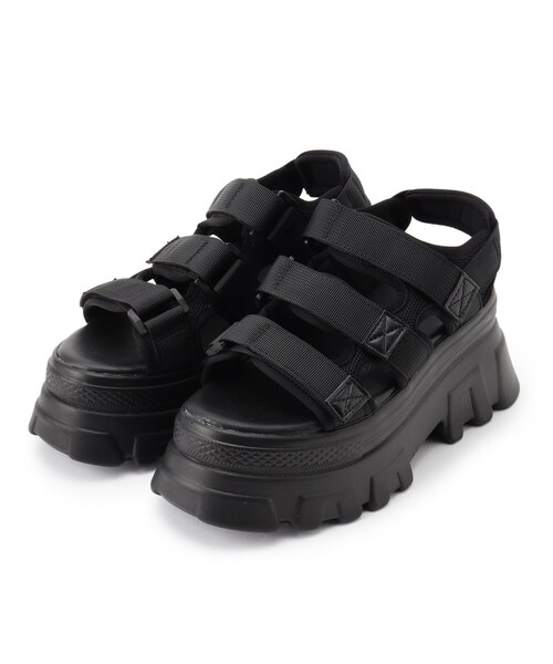 cs T&P(シーエスティーアンドピー)の「軽量厚底2段ソール スポーツサンダル(サンダル・レディース・アイボリー/ブラック系8/ブラック・S/M/L/LL)」の5枚目の写真