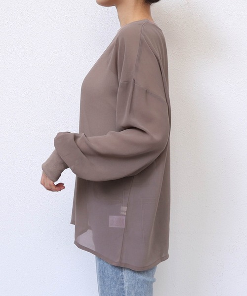 andme(アンドミー)の「ボリュームスリーブシフォン長袖トップス(シャツ/ブラウス・レディース・ブルーグレー/ブラック/グレイッシュベージュ・M)」の6枚目の写真