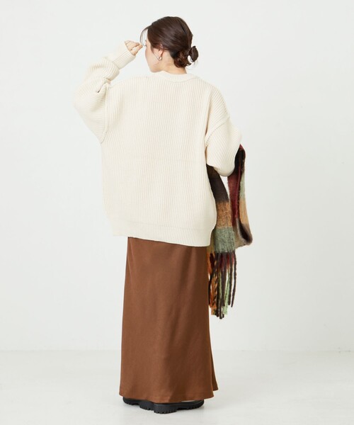 FREAK'S STORE(フリークスストア)の「限定展開 ビッグシルエット 片畦 クルーネック カラー ニット(ニット/セーター・レディース・ベージュ/グレー/ブラック/ピンク/ブルー/パープル/ナチュラル/オレンジ/グリーン・フリ-)」の12枚目の写真
