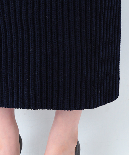 Demi-Luxe BEAMS(デミルクス ビームス)の「●【VERY11月号掲載】MADISONBLUE / リブ タイトロングスカート(スカート・レディース・オフホワイト/ネイビー・0/1)」の12枚目の写真