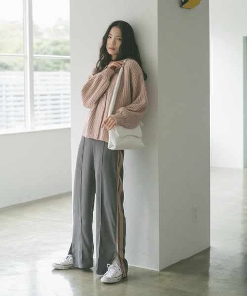 VANNIE U(ヴァニーユー)の「ラインタックスラックスパンツ(スラックス・レディース・アイボリー/グレー・S/L/M)」の10枚目の写真