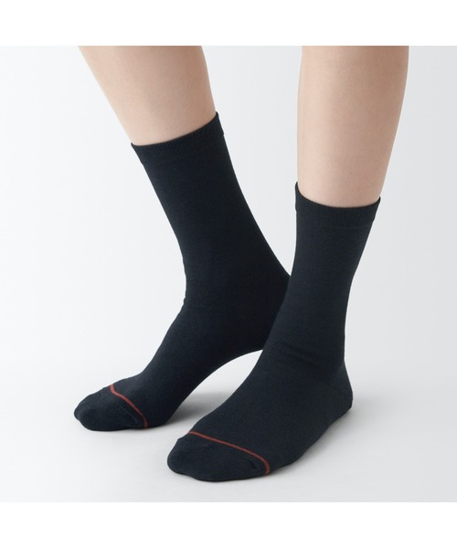 無印良品（ムジルシリョウヒン）の「足なり直角　履き口やわらか　あったか綿　靴下（ウール入り・口ゴムなし／婦人）（ソックス/靴下・レディース・ブラウン/ブラウン系1/オフホワイト/ネイビー系/ダークグレー/レッド/ブラック・23-25cm/21-23cm/25-27CM）」の18枚目の写真