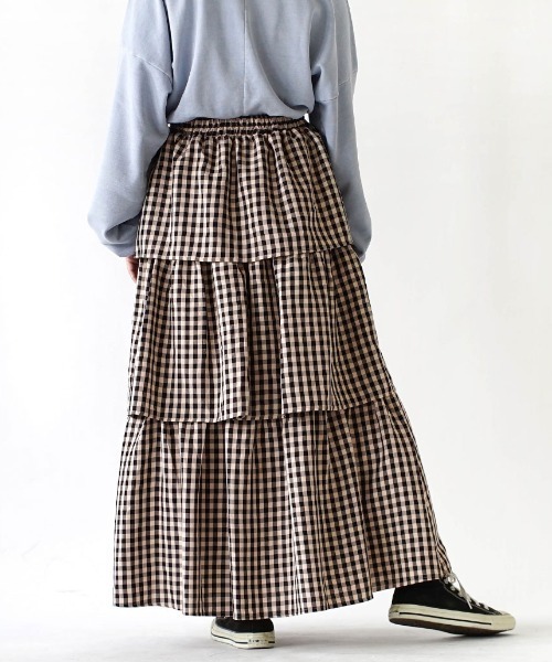 e-zakkamania stores（イーザッカマニアストアーズ）の「ギンガムチェック ティアードロングスカート（スカート・レディース・ピンクベージュ/ミント・M）」の8枚目の写真