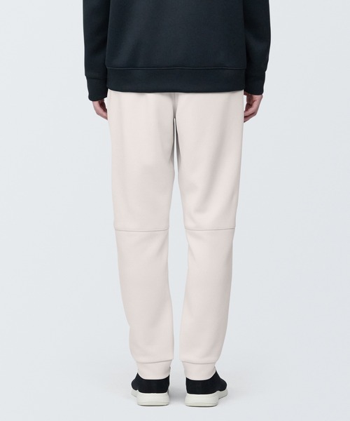 無印良品(ムジルシリョウヒン)の「〔MUJI WALKER〕紳士 UVカット乾きやすいスウェットパンツ(スウェットパンツ・メンズ・グレー系1/ブラック/ダークグリーン/オフホワイト・XL/L/M/S)」の17枚目の写真