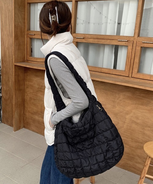 Miniministore(ミニミニストア)の「キルトショルダーバッグダウン風レディース(ショルダーバッグ・レディース・グリーン/ブラック/ブラウン/ベージュ/アイボリー・FREE)」の15枚目の写真