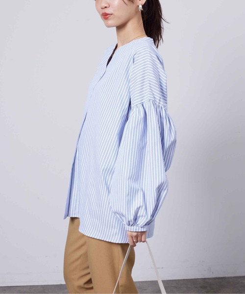 Chez toi(シェトワ)の「スリットネック袖ボリュームブラウス(シャツ/ブラウス・レディース・オフホワイト/ピンク/ホワイト/ネイビー・FREE)」の9枚目の写真
