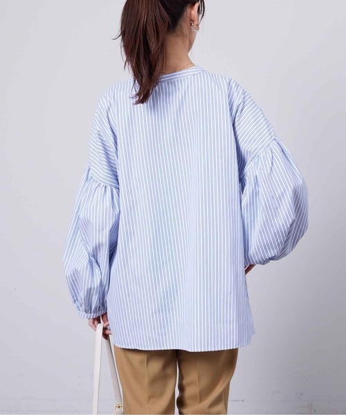 Chez toi(シェトワ)の「スリットネック袖ボリュームブラウス(シャツ/ブラウス・レディース・オフホワイト/ピンク/ホワイト/ネイビー・FREE)」の11枚目の写真