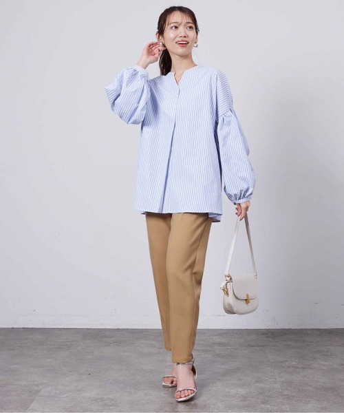Chez toi(シェトワ)の「スリットネック袖ボリュームブラウス(シャツ/ブラウス・レディース・オフホワイト/ピンク/ホワイト/ネイビー・FREE)」の14枚目の写真